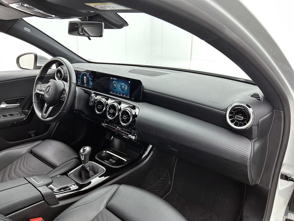 Mercedes-Benz A-Klasse 160 style | handgeschakeld | led verlichting | achte