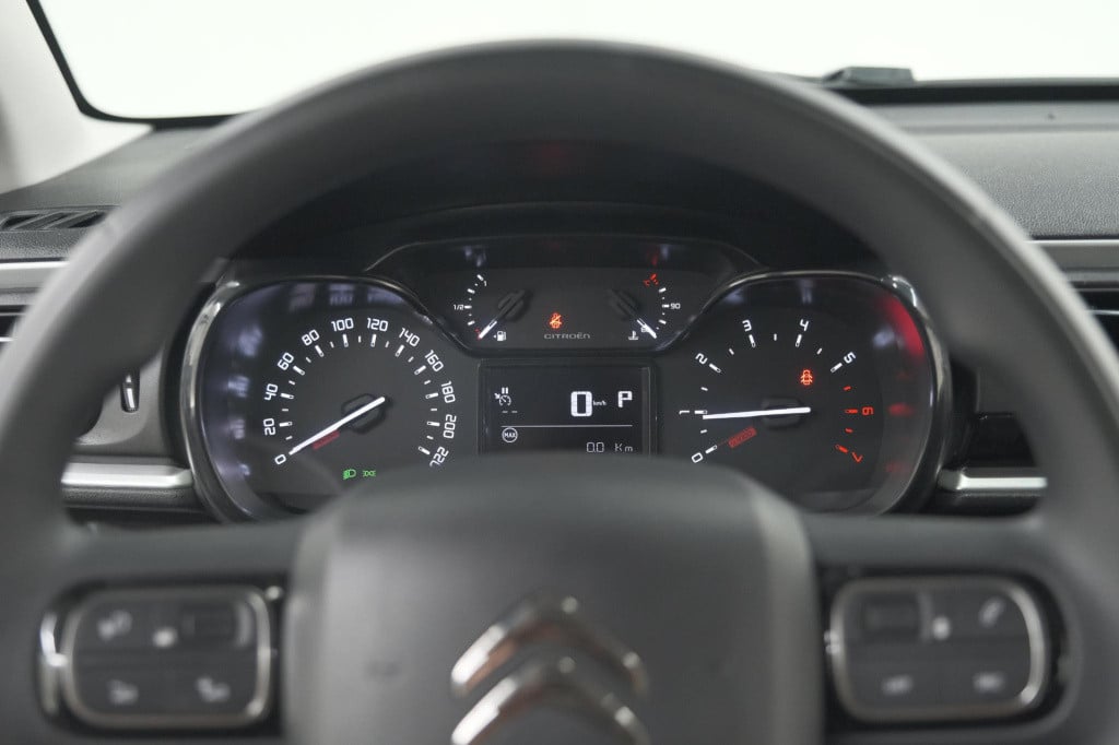 Citroen C3 puretech 110 eat6 max | parkeersensoren | apple carplay | 16 inc