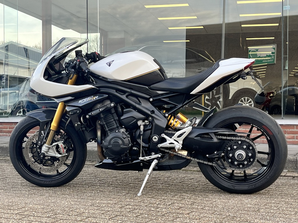 Triumph Speed Triple 1200 rr