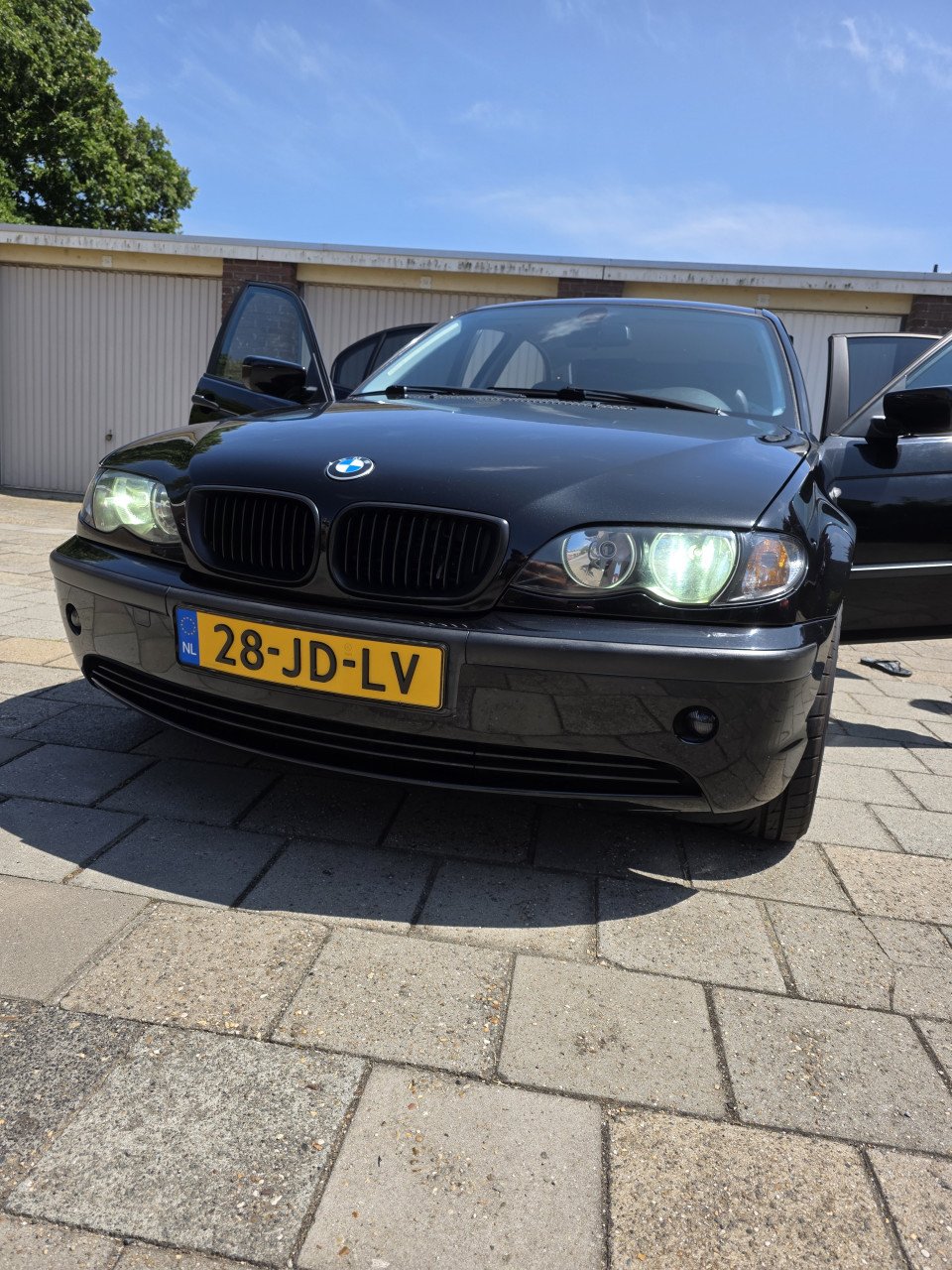 BMW 318i , E46 automaat, zwart
