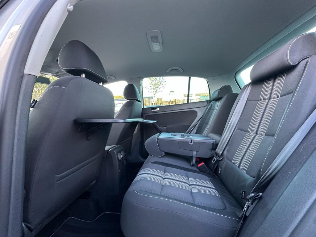 Volkswagen Golf Plus 1.2 tsi match automaat trekhaak cruise control pdc voo