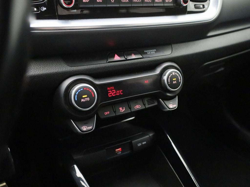 Kia Stonic 1.0 t-gdi mhev dynamicline | apple carplay / android auto | navi
