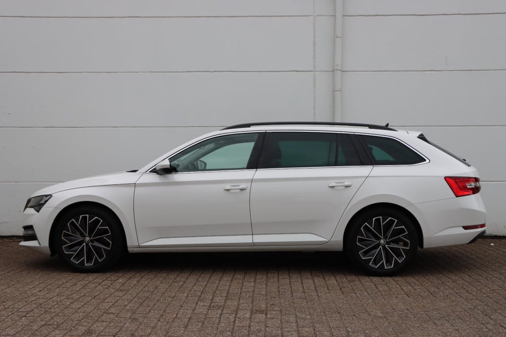 Skoda Superb combi 1.4 tsi iv business edition plus dsg