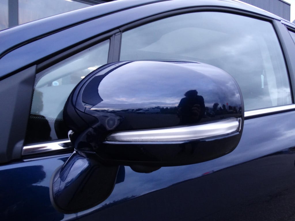 Suzuki Sx4 S-cross 1.4 boosterjet style smart hybrid €2500 suv deals