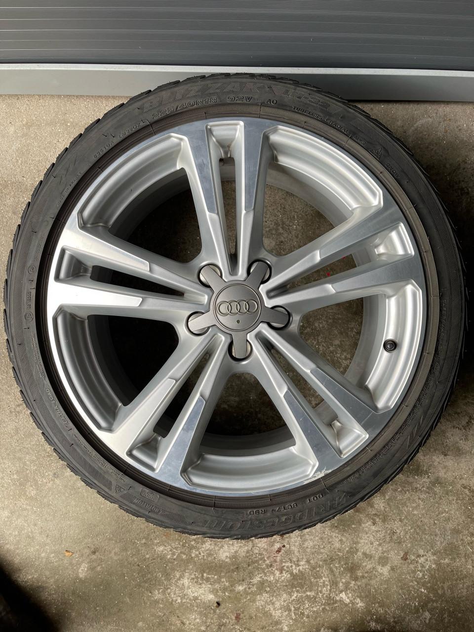 Originele Audi A3 / S3 S-Line 18 inch velgen + winterbanden