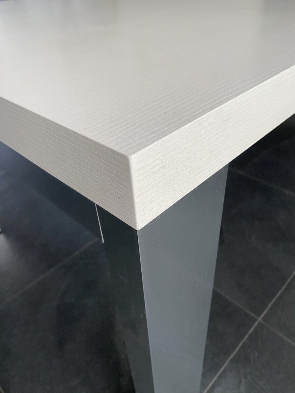 Eetkamertafel
