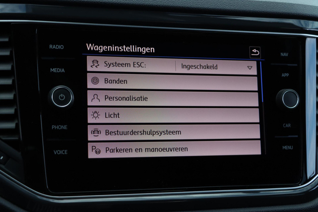 Volkswagen T-roc 1.5 tsi sport 150pk dsg7