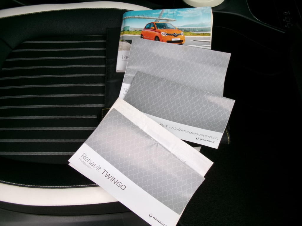 Renault Twingo 0.9 tce intens automaat, carplay, airco, pdc