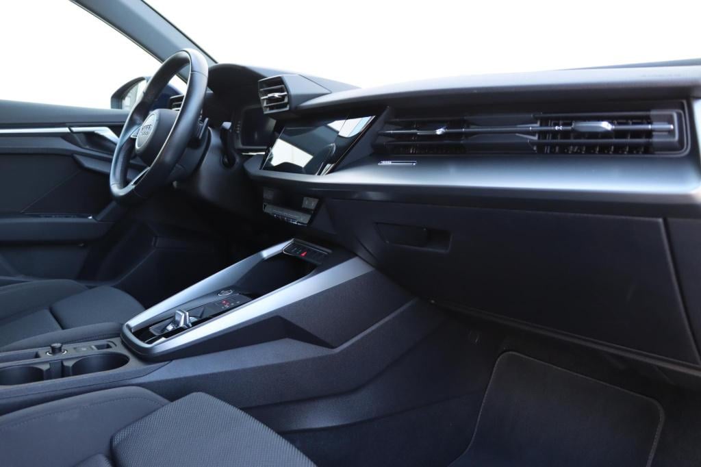 Audi A3 limousine 30 tfsi advanced edition s-tronic 110pk | adaptive | sens