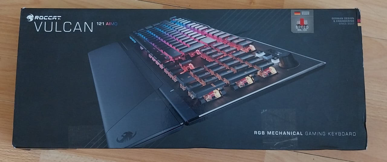 Roccat Vulkan 121 AIMO