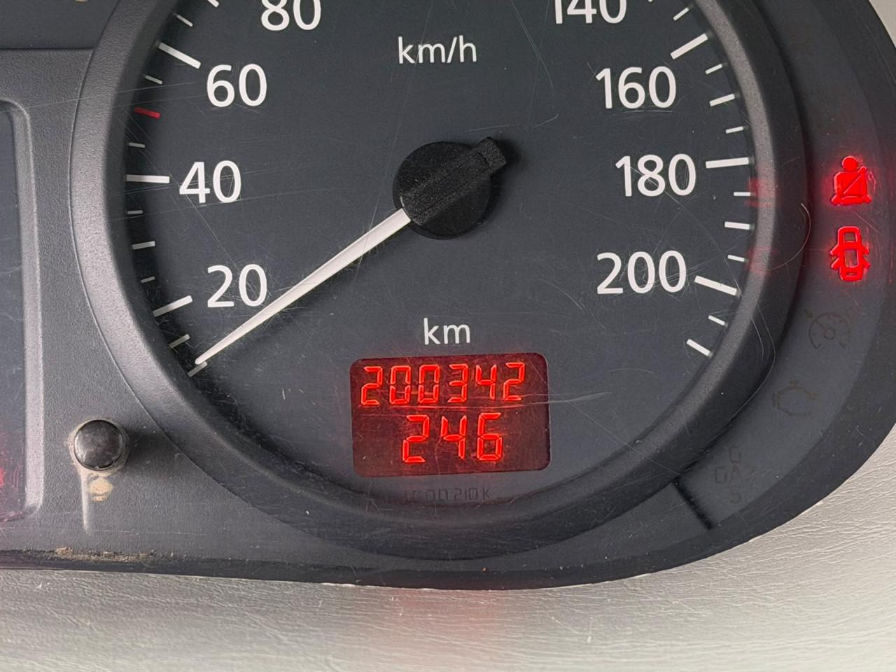 Nissan primastar bj 2003  2250 euro