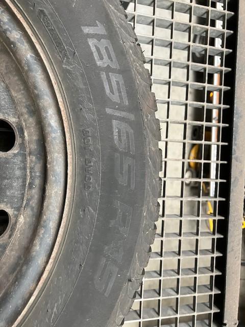 Set velgen met winterbanden 185/65X15 (1 winter gebruikt) 6,5 mm profiel