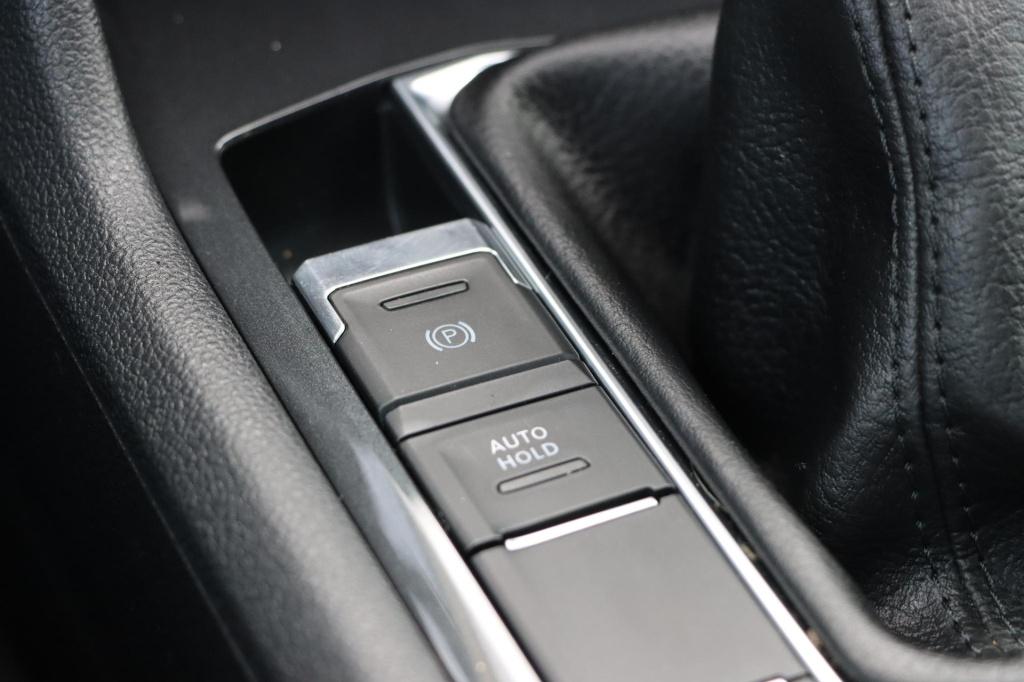 Volkswagen Tiguan 1.4 tsi ehybrid life business 245pk dsg6 | soh 87,1% |