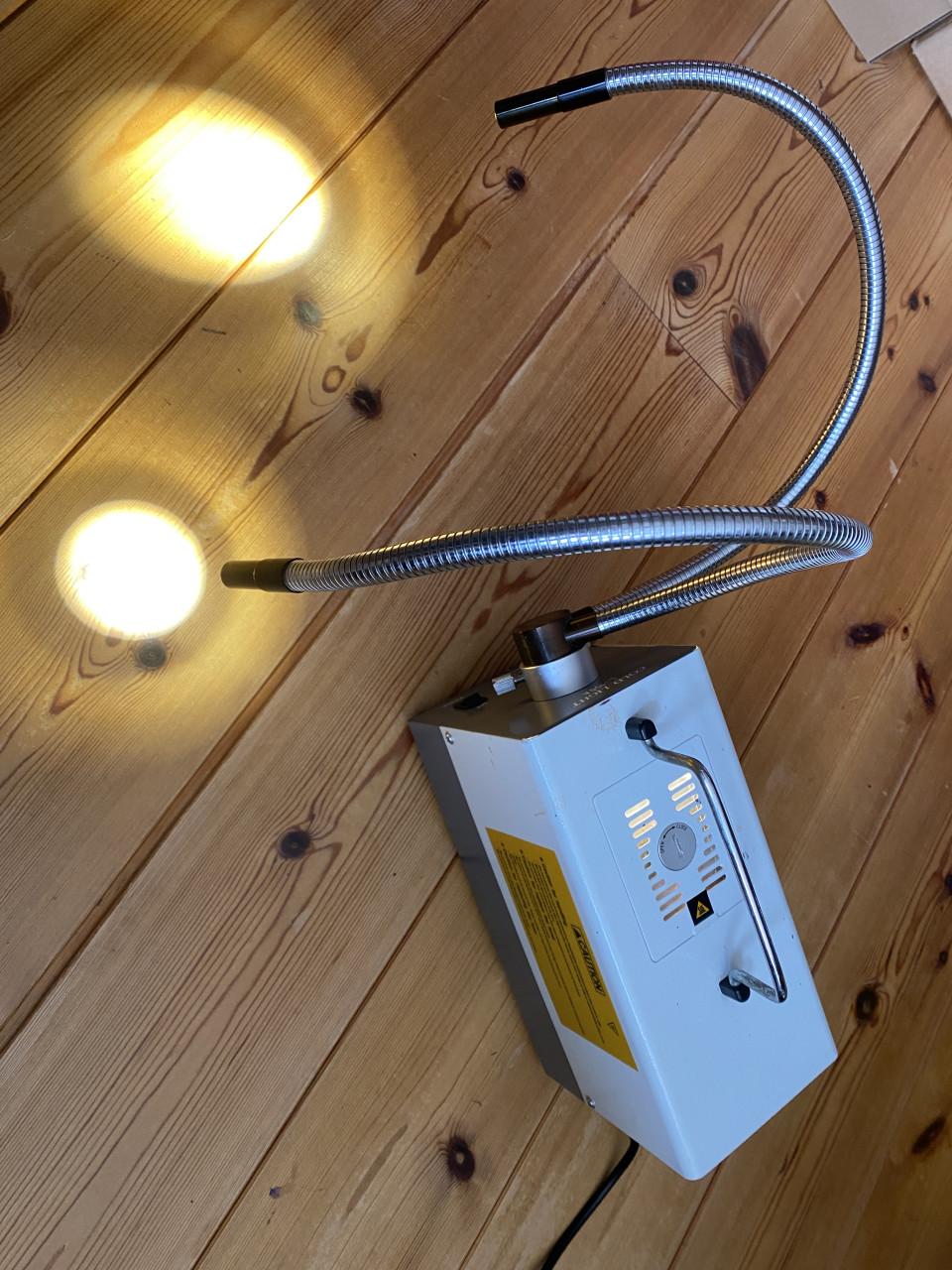 Koud lichtbron voor microscoop