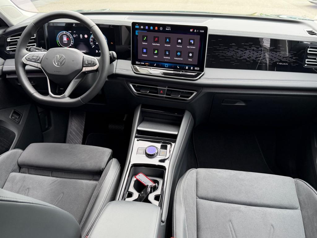 Volkswagen Tiguan 1.5 ehybrid elegance 204pk | trekhaak | 360 camera | all-