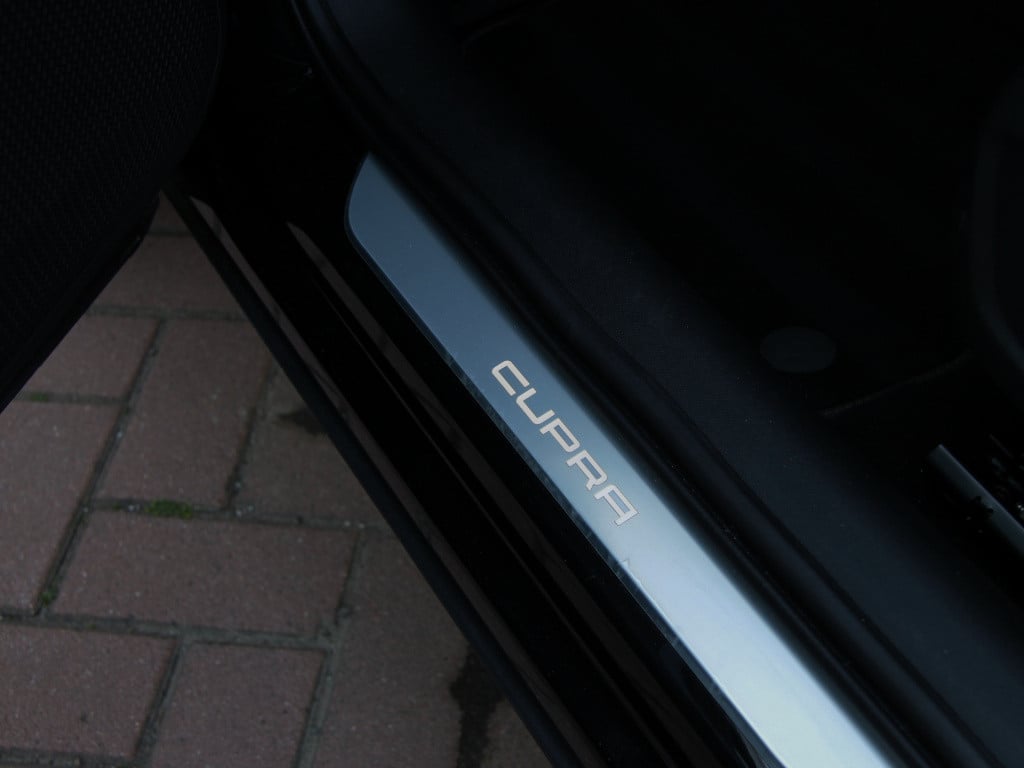 Cupra Formentor 1.4 e-hybrid vz 245pk tribe edition
