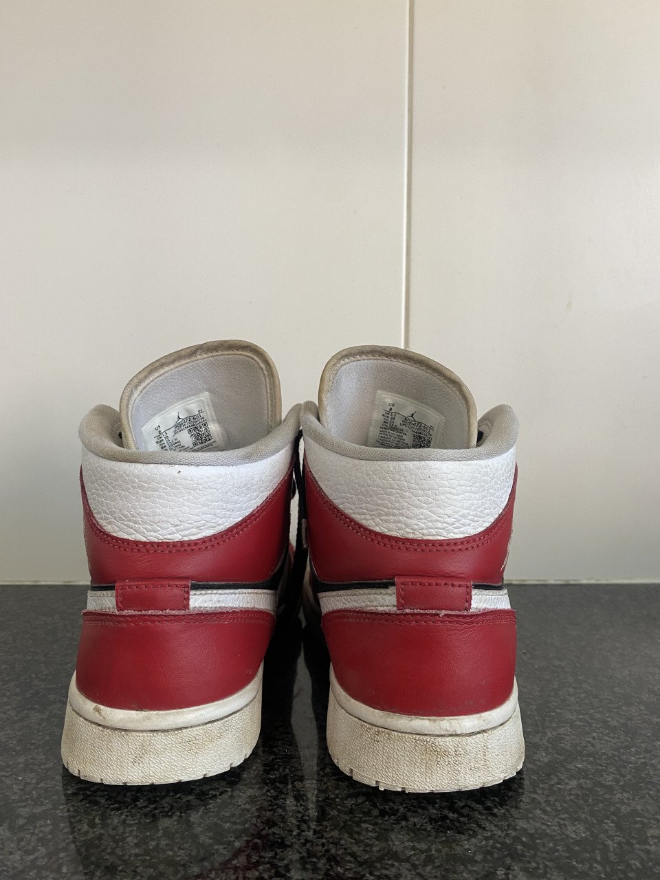 Rode wit zwarte nike jordan maat 39