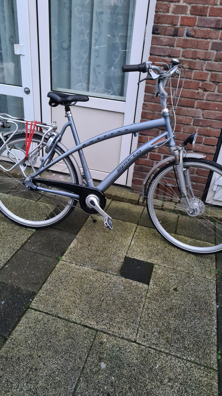 Dames fiets 28inch-met 7 versnellingen-Fr.maat 59cm-Nieuw slot