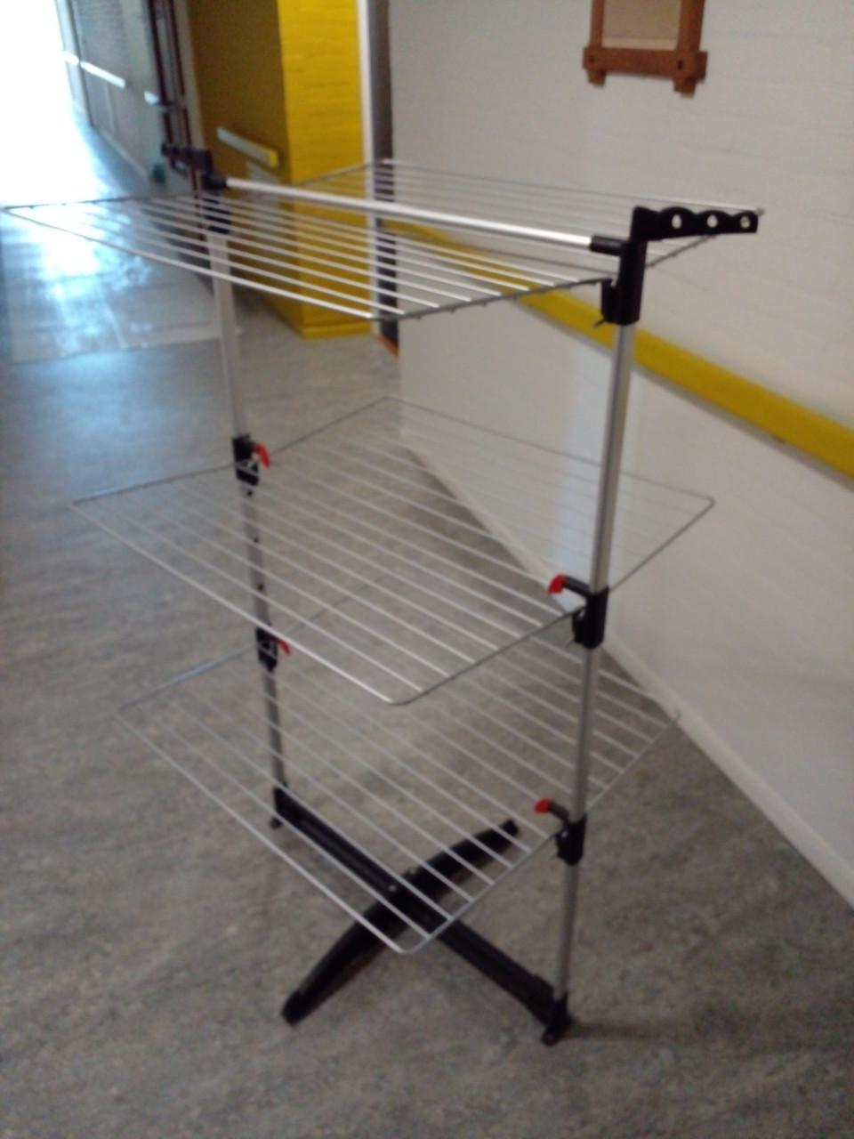 Groot aluminium wasdroogrek H=140 cm x Br=80 cm.