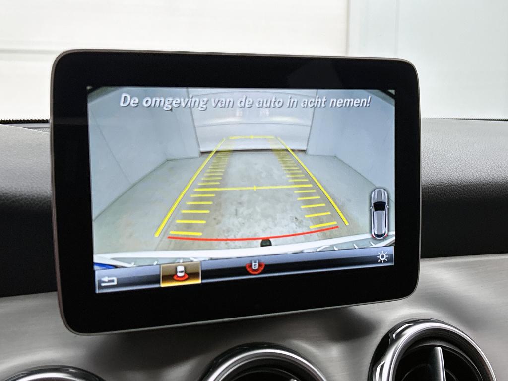 Mercedes-Benz Gla-klasse 180 business solution amg | achteruitrijcamera | t