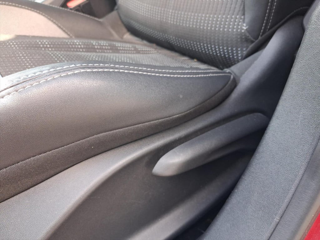 Peugeot 2008 1.2 pt 110pk allure eat6 automaat navigatie | achteruitrijcame