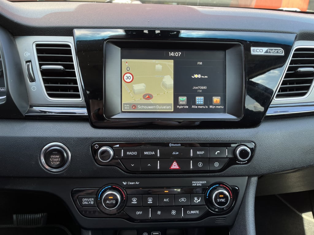 Kia Niro 1.6 gdi hybrid businessline | kanteldak | carplay | camera | trekh