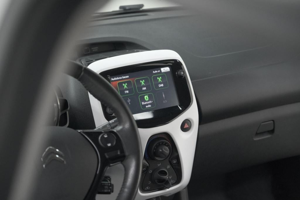 Citroen C1 1.0 vti airscape feel | vouwdak | camera | apple carplay | dab+