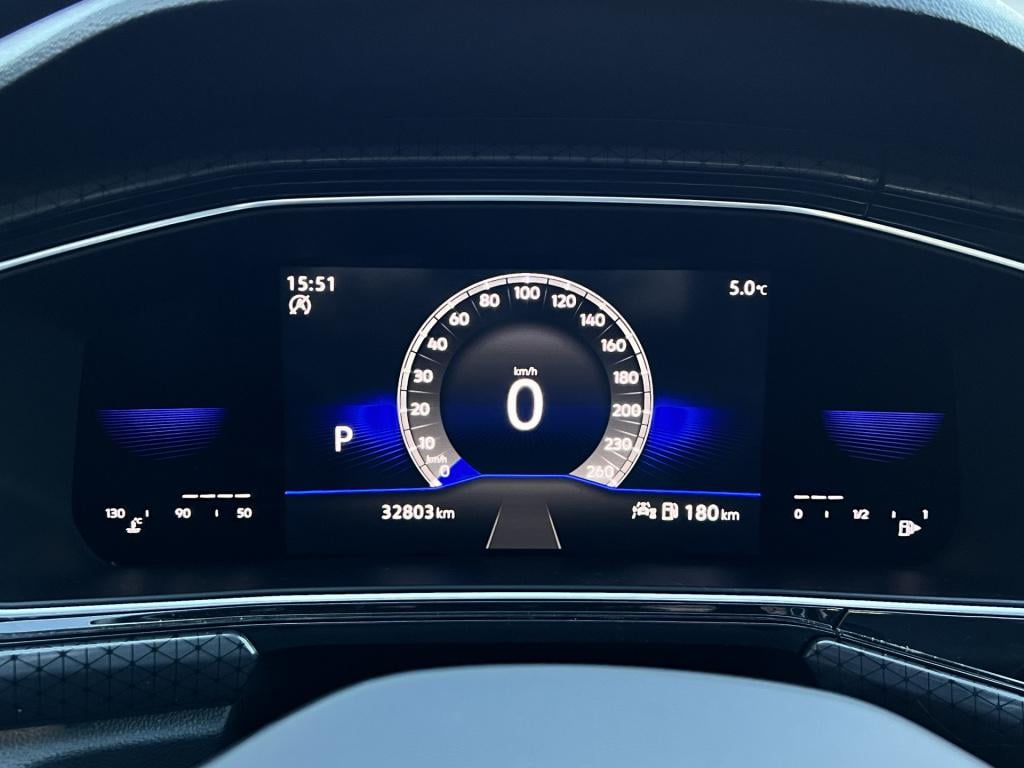 Volkswagen T-cross 1.5 tsi style business r | apple/ android carplay | dab 