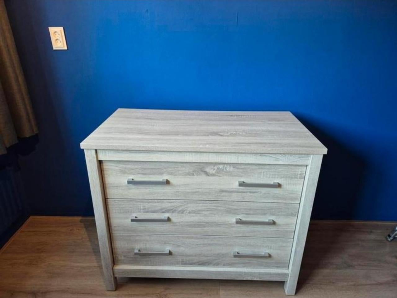 Commode en kledingkast baby/ kinderkamer