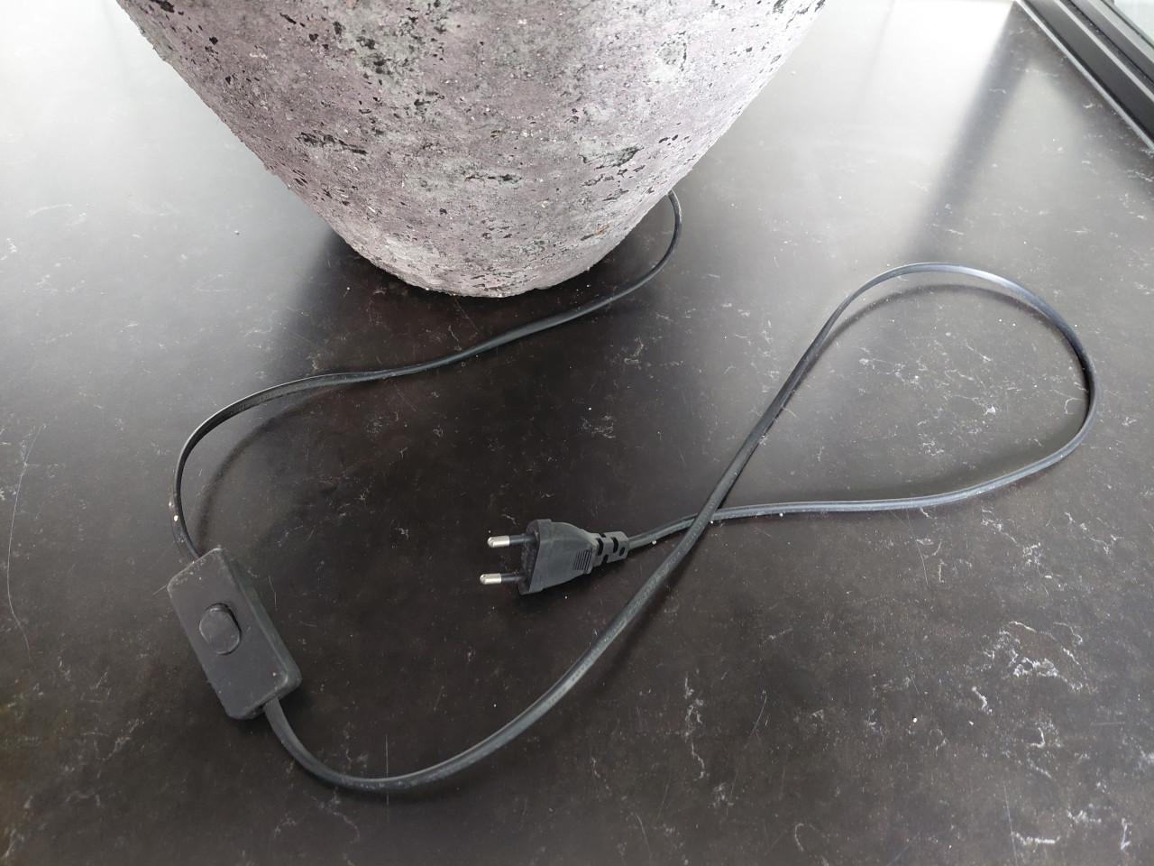 Robuste betonnen schemerlamp