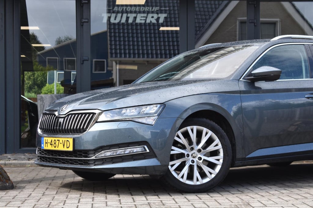 Skoda Superb combi 1.5 tsi act | trekhaak | virtual cockpit | canton | stoe