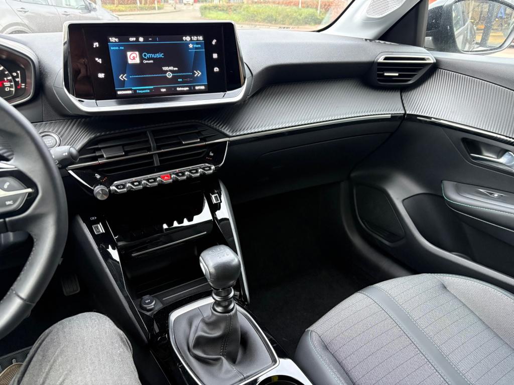 Peugeot 208 1.2 puretech allure pack