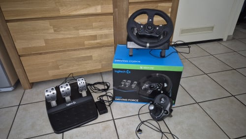 Logitech G920 racestuur met pedalen en exta manuwele shifter