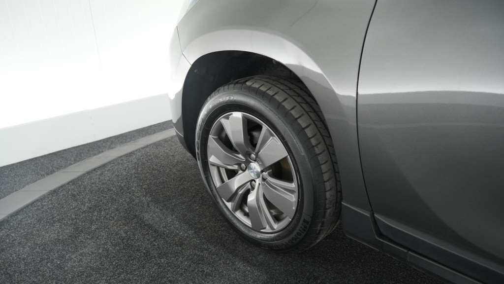 Peugeot 2008 puretech 82 signature | camera | apple carplay | parkeersensor