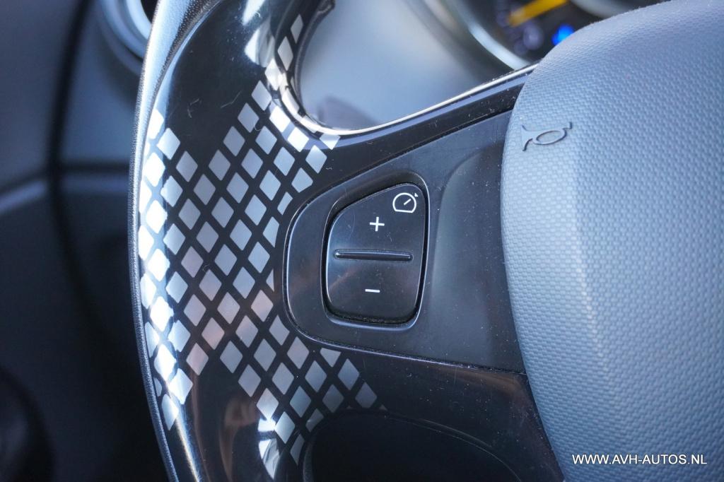 Renault Captur 1.2 tce helly hansen automaat