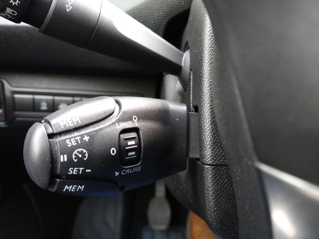 Peugeot 308 sw 110 blue lease active pano/nav/cam