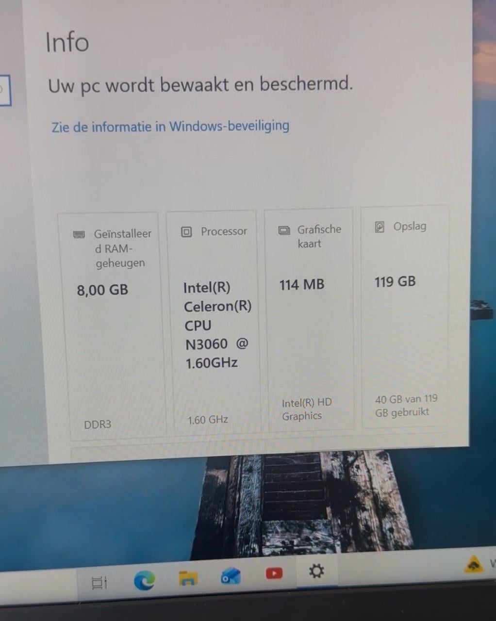 HP laptop 14 inch.Geen koeriersdiensten !