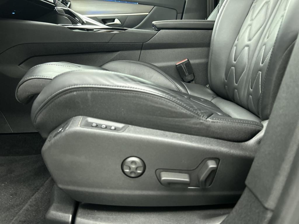 Peugeot 5008 180pk gt pack business | rijklaar | trekhaak | leer | adaptiev