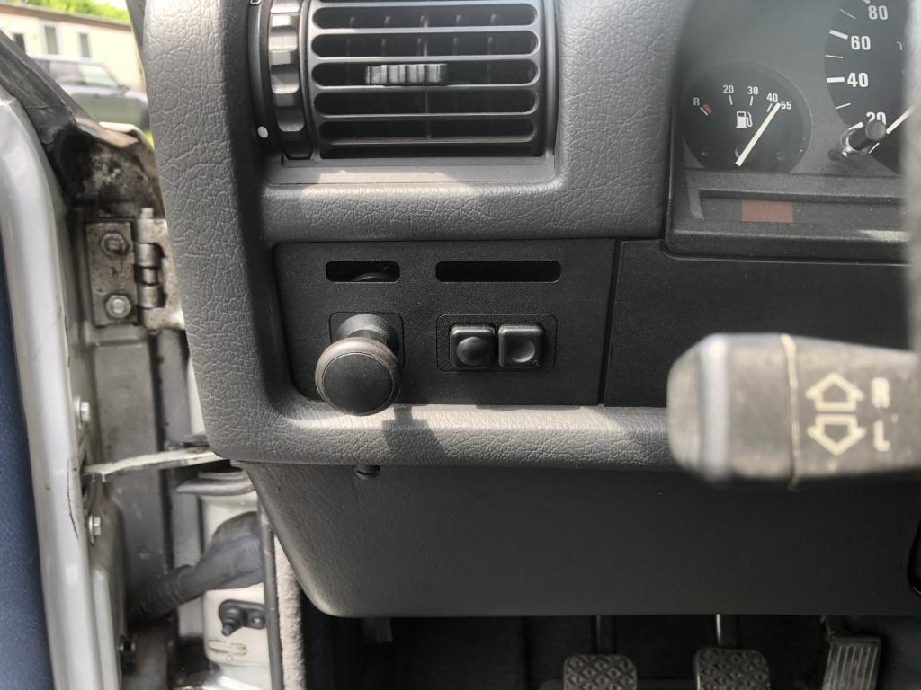 BMW 3-serie 318i 90pk sedan e30