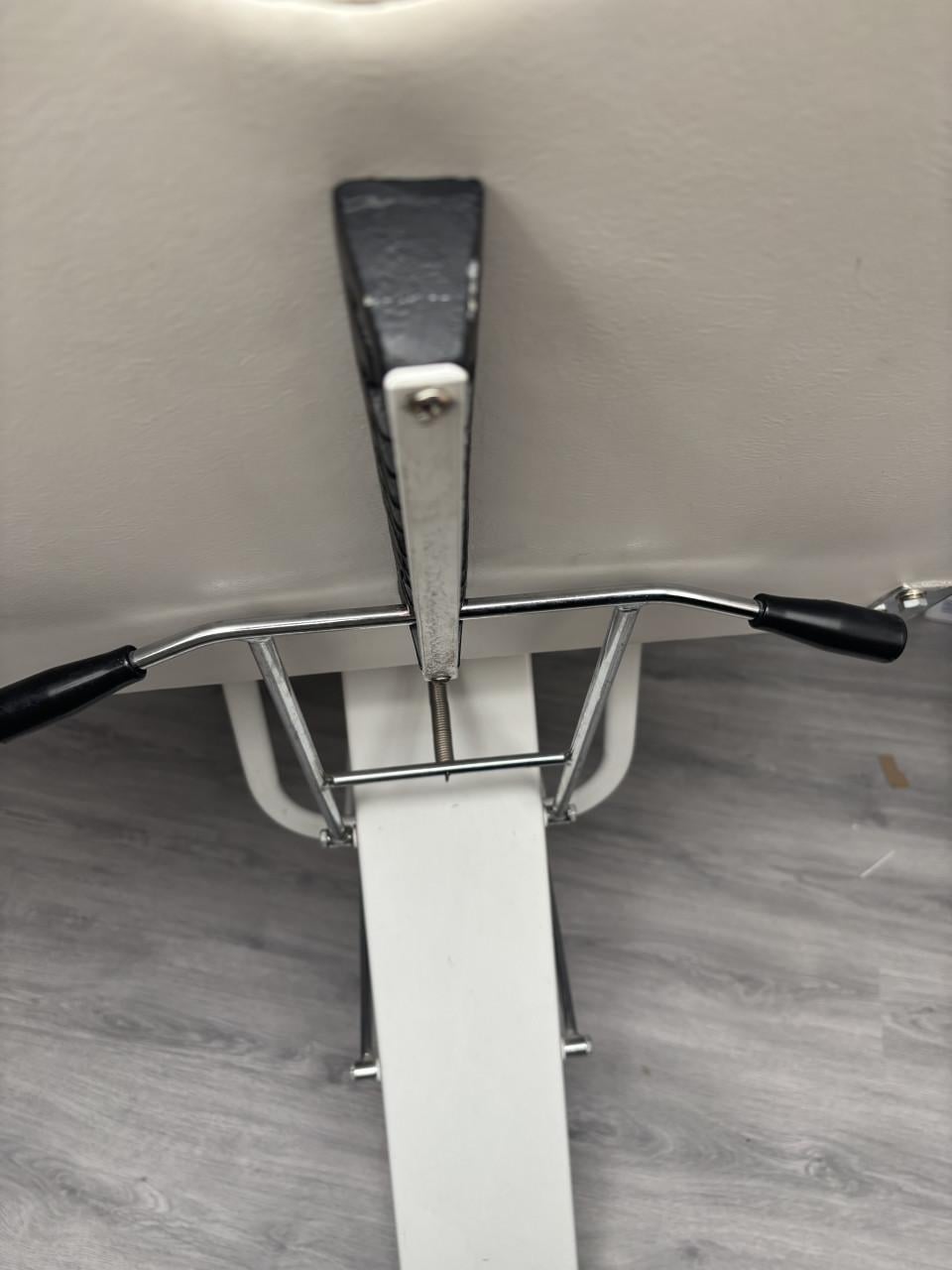 Behandel en of massage stoel met extra’s