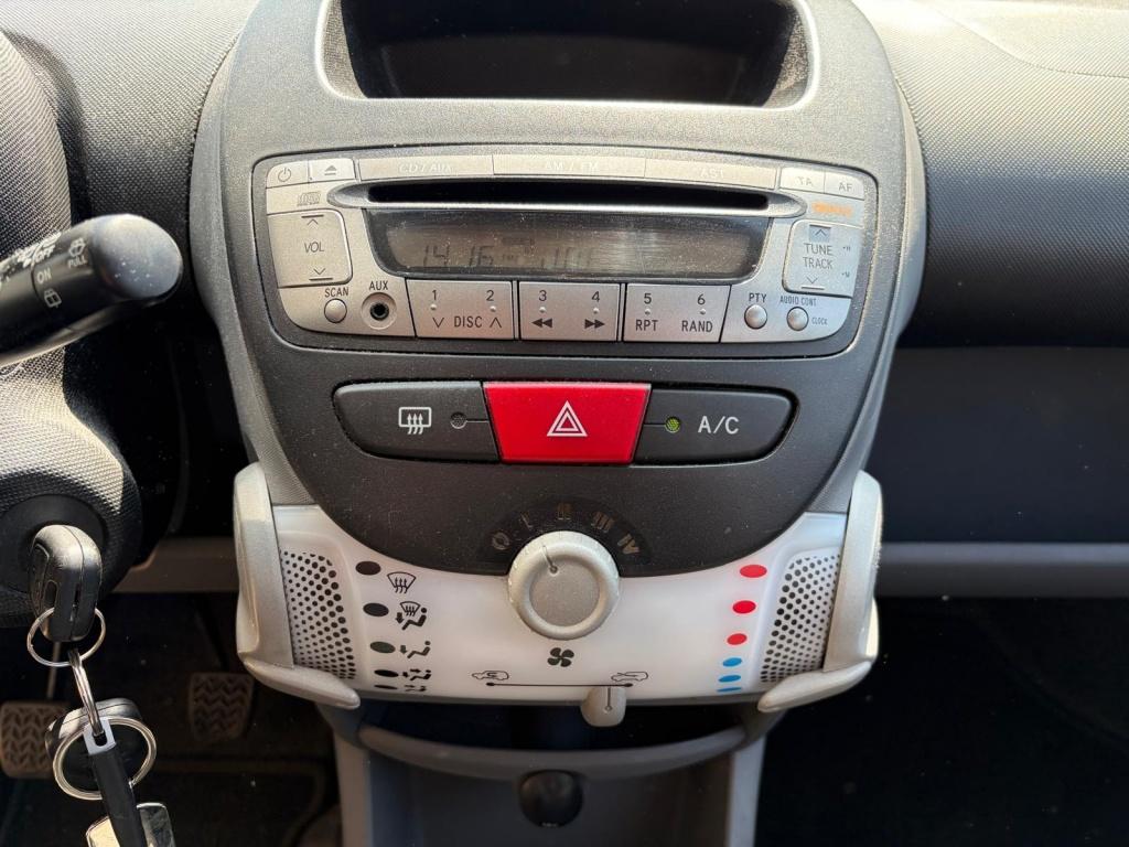 Peugeot 107 1.0-12v xs