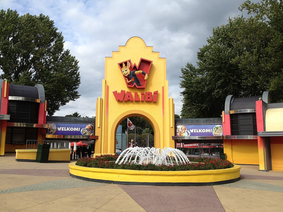 2 TOEGANGSKAARTEN  WALIBI HOLLAND  MAANDAG 7 JULI