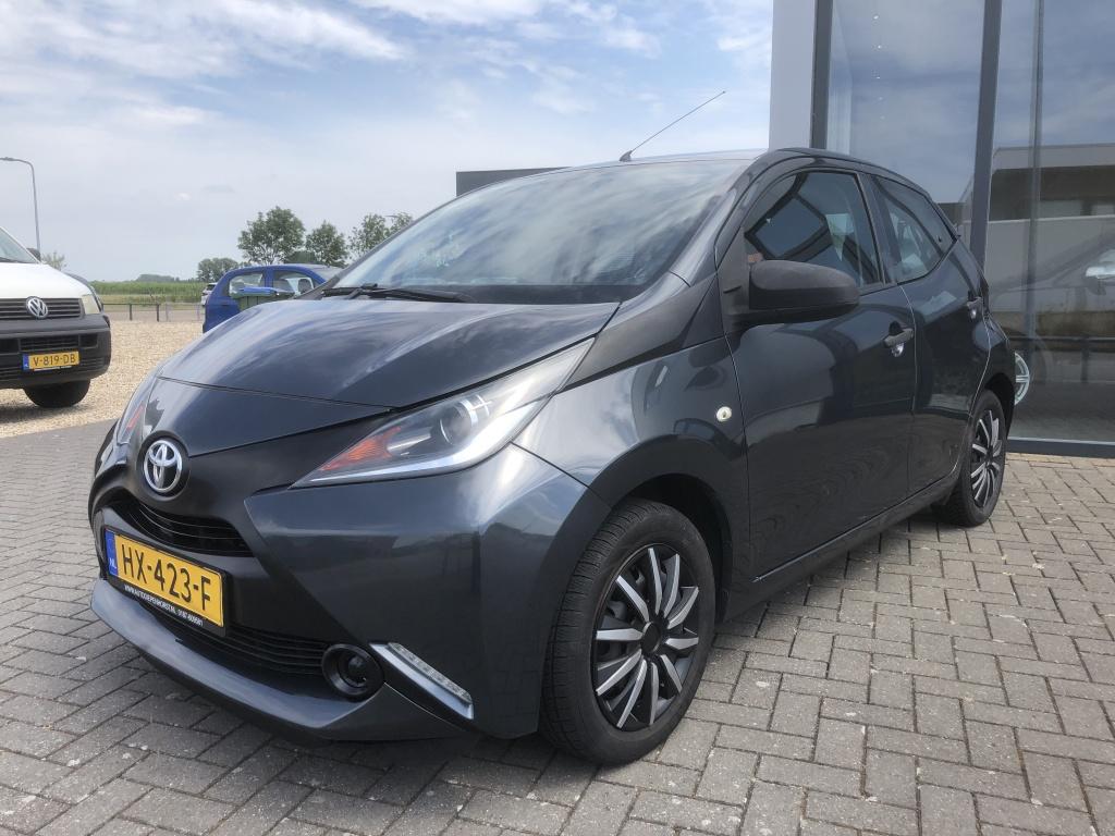 Toyota Aygo 1.0 vvt-i x-now