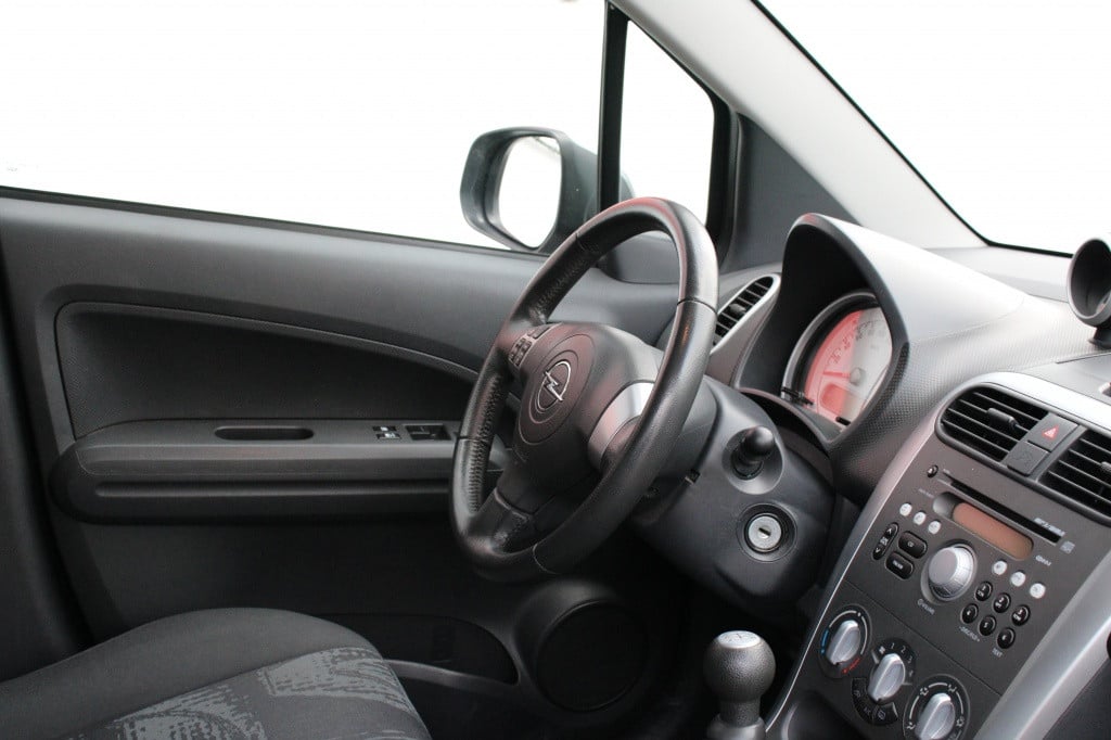 Opel Agila 1.0 edition