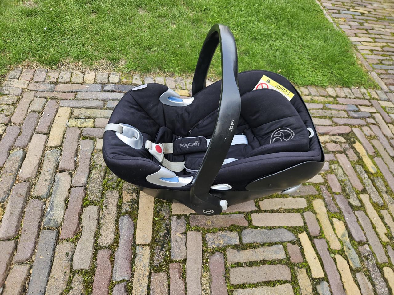 Maxicosi 1x, 2x isofix basis en 2x spiegel
