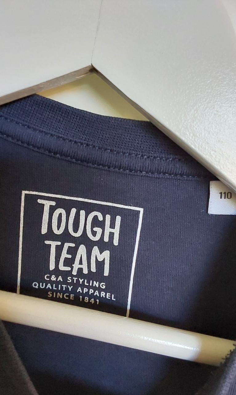 T-shirt van het merk C&A in maat 110