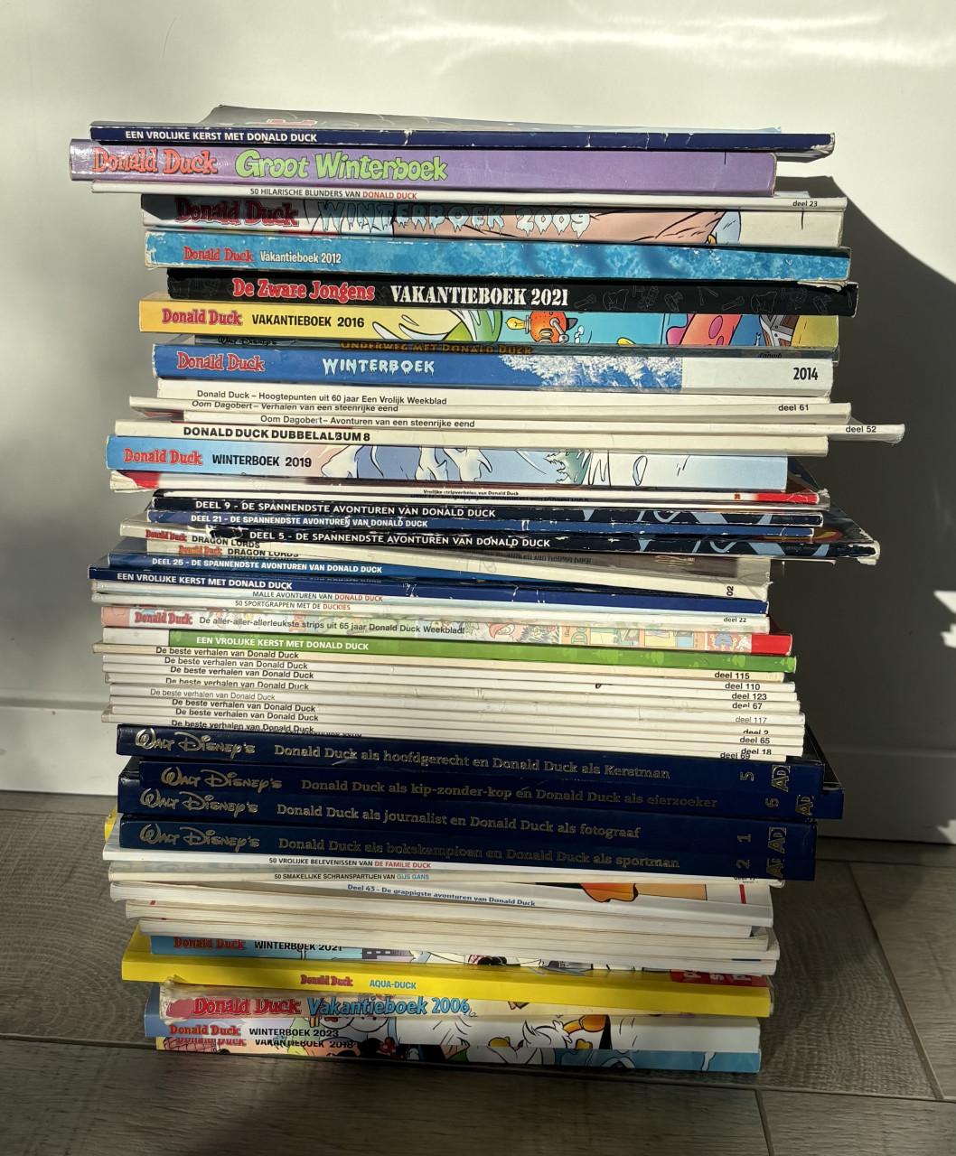 Donald Duck stripboeken - 56 stuks