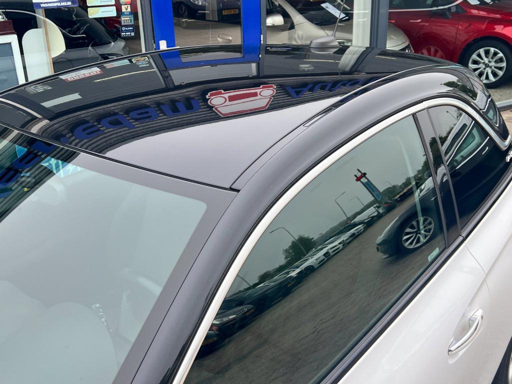 Opel Adam 1.0 turbo jam favourite
