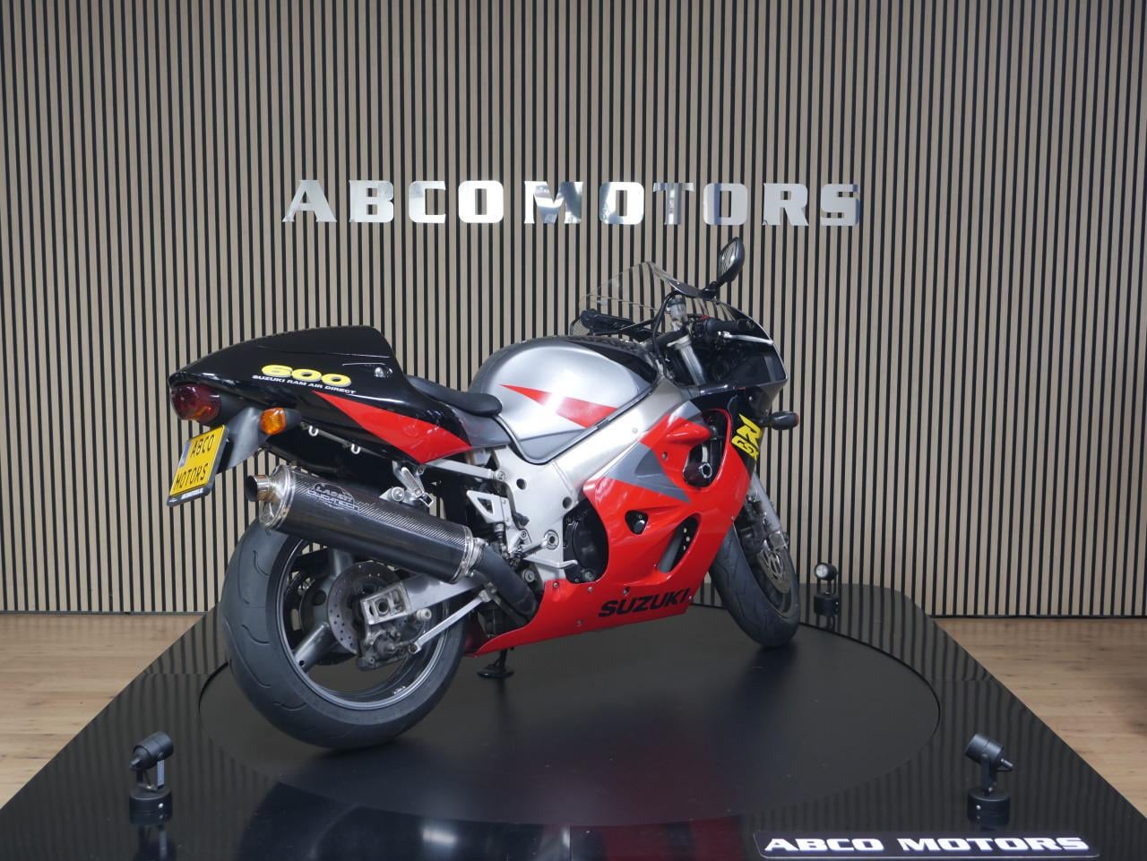 SUZUKI GSX-R 600