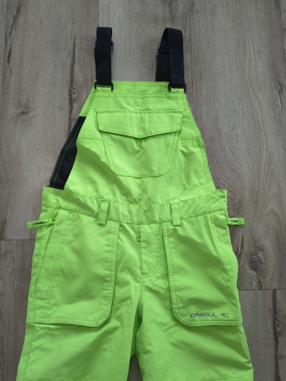 Prachtige groene skibroek van O'Neill, 128. Wintersportbroek.